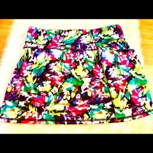 Ladies beautiful flowered Skort cute skirt with black shorts underneath